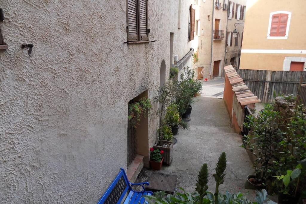 Apartment L'appart A Cotignac, Compris, Calme Et Confort Cotignac